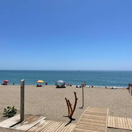 Estudio Con Vistas Al Mar + Garaje Privado Gratis דירה *